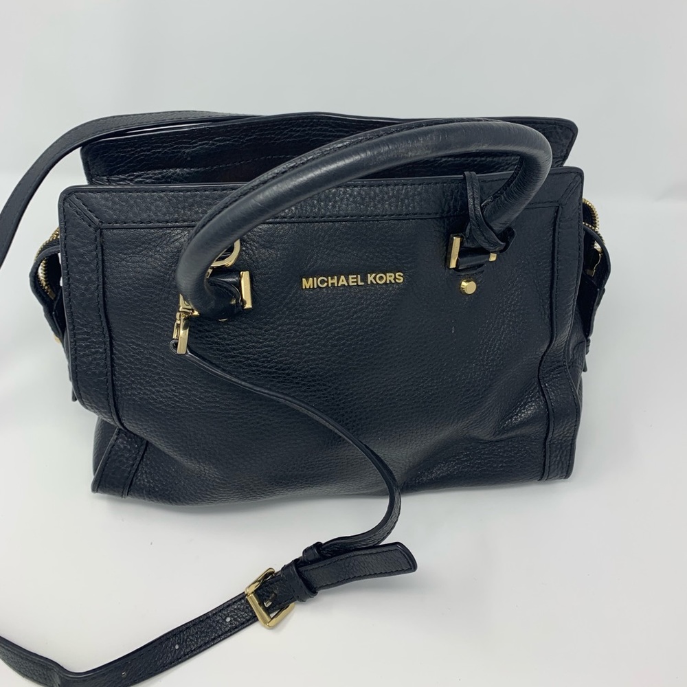 Michael Kors Collins Leather medium handbag